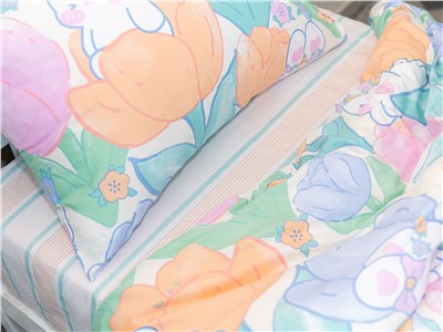Детское постельное бельё Сладкие Сны(Sweet Dreams) Зайчики в цветочном саду (на резинке + молния)